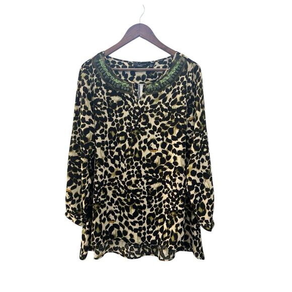 Susan Graver Tops - Susan Graver Artisan Animal Print Beaded Tunic Top Size 8 – NWT